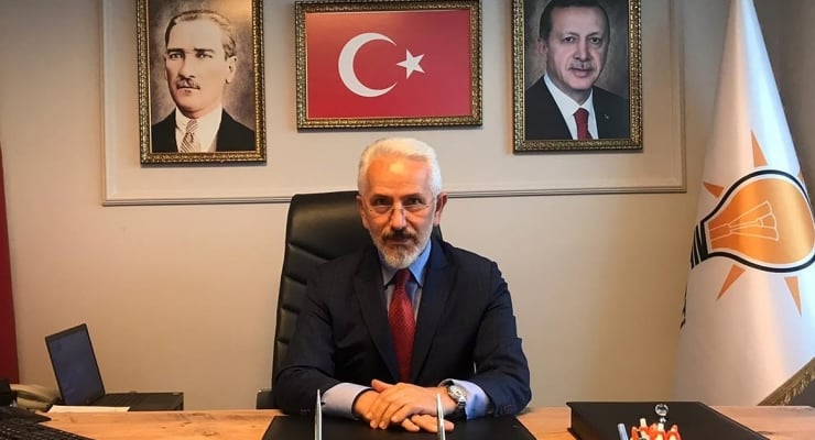 AK Parti Üsküdar Meclis Üyesi Ekrem Baki istifa etti