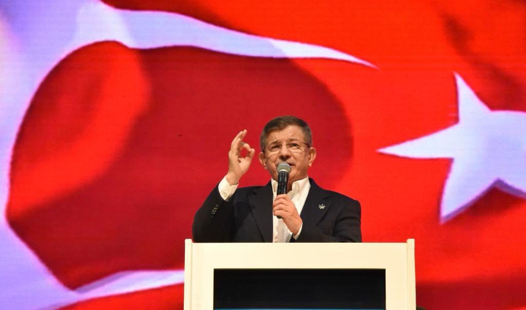 Ahmet Davutoğlu Ümraniye’de konuştu: 