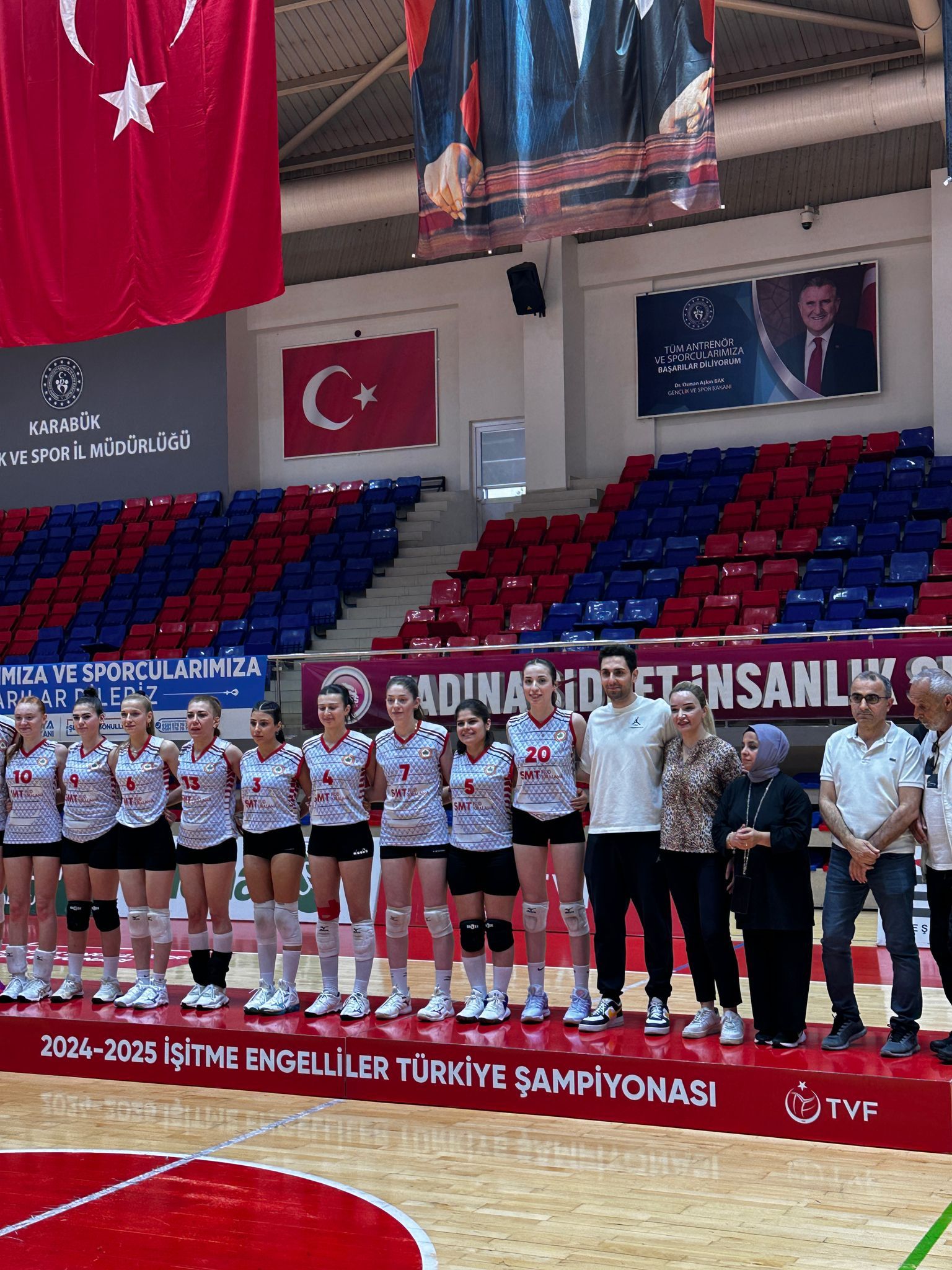 Çekmeköy'ün Şampiyon Sultanları Yine Tarih Yazdı