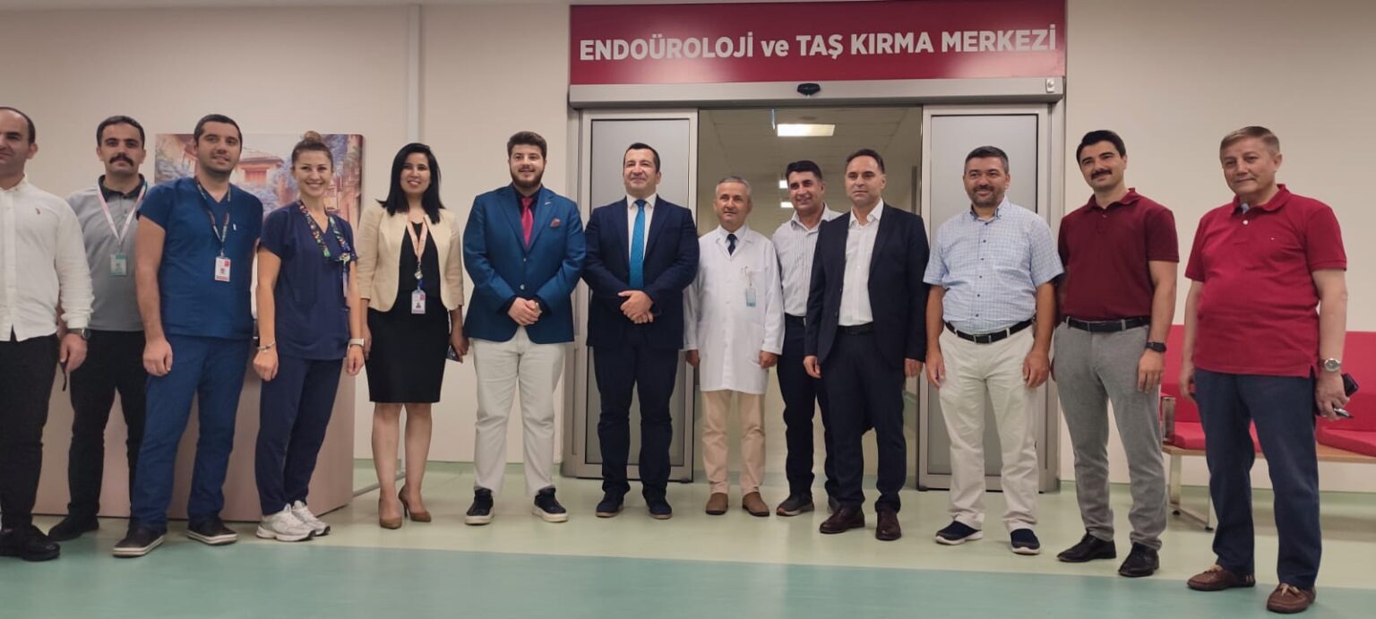 ÇEKMEKÖY’DE ENDOÜROLOJİ VE TAŞ KIRMA MERKEZİ AÇILDI