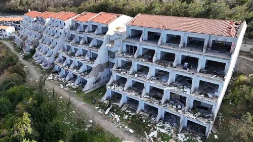Beykoz'da milyon dolarlık otel tinercilerin meskeni oldu!