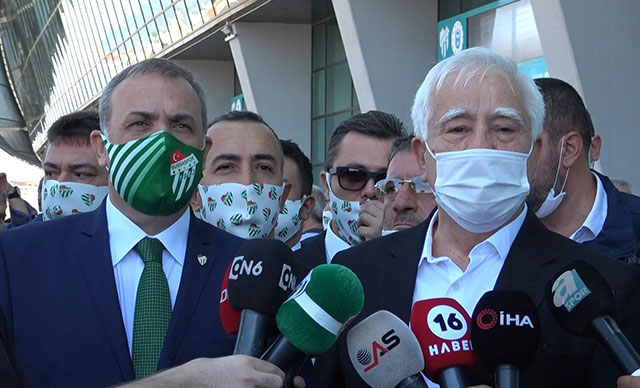 Bursaspor'da çoğunluk sağlanamadı, kongre 30 Ağustos'a ertelendi