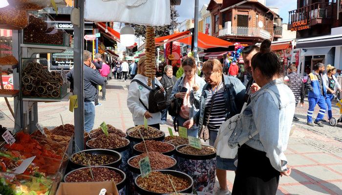 Edirne'ye gelen Bulgarlar: 500 Euro bozdurduğumuzda bagajı fulleyip dönüyoruz