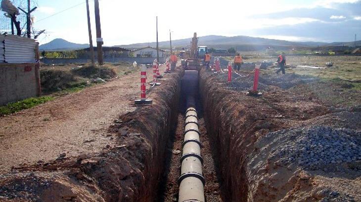 İçme suyu, kanalizasyon şebekesi hat döşeme ve depo yaptırılacak