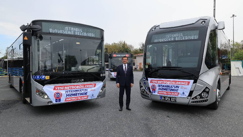 İstanbul'da metrobüs hattına 25 yeni araç